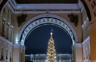 "Новогодний Тур в Петербурге 4 дня"